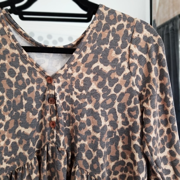 Last1️⃣Animal Print Babydoll Top Leopard Top - Picture 3 of 3